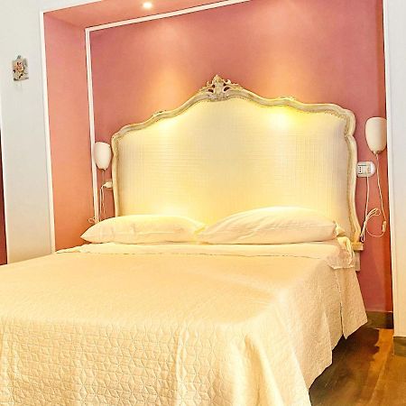 B&B Central Station Suite Naples Exterior photo